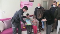 Mersin Polisi, Engelli Bir Çocuğa Sürpriz Ziyarette Bulundu Haberi