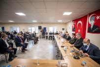Başkan Soyer'in Bakırçay Havzası Turu Sürüyor Haberi