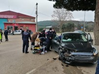 Erdek'te Trafik Kazası Açıklaması 2 Yaralı Haberi