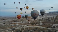 Kapadokya'da Balon Turları İptal Edildi