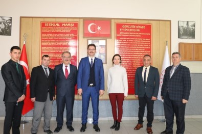 Vergi Haftası Nedeniyle Kaymakam Karaloğlu'na Ziyaret