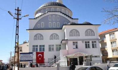 Gölbaşı'nda Hacı Gani Diler Cami İbadete Açıldı