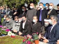 Fatih Erbakan, Babası Necmettin Erbakan'ın Kabrini Ziyaret Etti