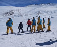 Genç Yükümlülerle Temel Kayak Eğitimi