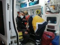 Aksaray'da Tır Şoförlerinin Yol Kavgasında Baba Ve Oğlu Darp Edilerek Yaralandı