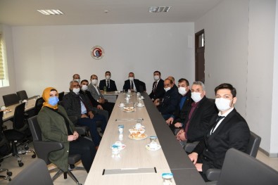 AK Partili Turan, Gökçeada'da Teşkilatlarla Bir Araya Geldi