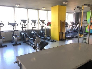 Alaplı'da Spor Salonları Sahipleri Gün Sayıyor