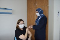 Burdur'da 12 Bin 573 Kişi Coronavac Aşısı Oldu