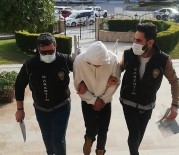 Karşısında Polisleri Görünce Gerçekten Hapı Yuttu