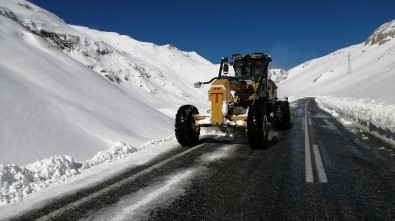Van- Bahçesaray Yolu Ulaşıma Açıldı