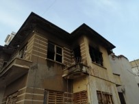 Antalya'da Metruk Binada Yangın