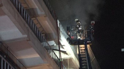 Bayrampaşa'da Oyuncak Fabrikasında Yangın Paniği