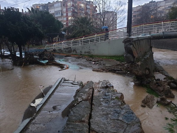 Tunç Soyer'den Boğaziçi protestolarına destek