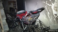 Esenler'de Korkutan Yangın Açıklaması Mahsur Kalan 30 Kişi Tahliye Edildi Haberi