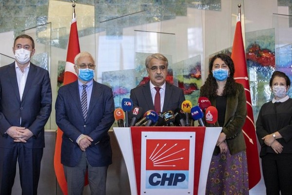 Parti merkezinde HDP heyetini ağırlayan Kılıçdaroğlu 'ortak açıklamada' ortadan kayboldu!