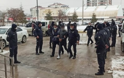 Elbistan'da 7 Hırsızlık Şüphelisi Tutuklandı