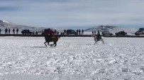 Kars'ta Kar Üzerinde Cirit Coşkusu Haberi
