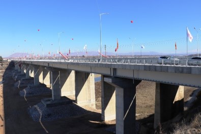 Yeni Tohma Köprüsü Cumhurbaşkanı Erdoğan'ın Da Katılımı İle Hizmete Açıldı