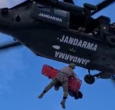 Jandarma Nefes Kesen Kurtarma Operasyonunun Görüntülerini Paylaştı Haberi