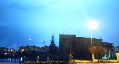 Edirne'de Şimşekler Geceyi Aydınlattı