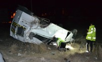 Konya'da Otomobil İle Minibüs Çarptı Açıklaması 4 Yaralı Haberi