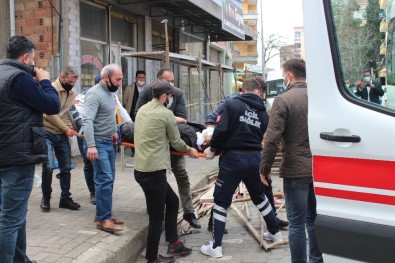 İskeleden Düşen İşçi Yaralandı