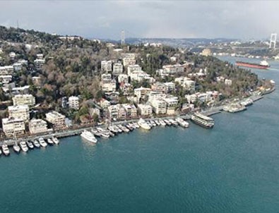 İstanbul Boğazı'nda dikkat çeken yoğunluk!