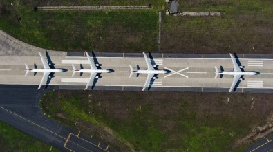 (ÖZEL) Atatürk Havalimanında Onlarca Uçak Yolcularını Bekliyor