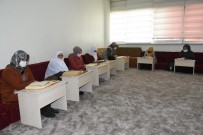 84 Yaşındaki Hamide Nine Şahinbey Belediyesi'nin Kurslarında Kur'an-I Kerim Öğrendi Haberi