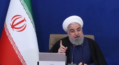 İran Cumhurbaşkanı Ruhani, İngiltere Başbakanı Johnson İle Görüştü