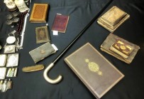 İstanbul'da Tarihi Eser Operasyonu Açıklaması El Yazması Kuran'ı Kerim Ele Geçirildi