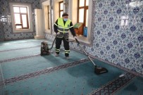Eyüpsultan'da Camilerin Bakım Ve Temizliği Sürüyor Haberi