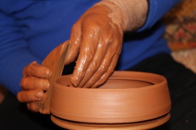 Kapadokya'da 2 Bin Yıllık Gelenek Toprakla Yeniden Hayat Buldu