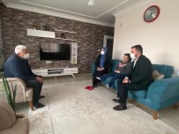 Pursaklar Belediye Başkanı Ertuğrul Çetin'den Hastalara Moral Ziyareti Haberi