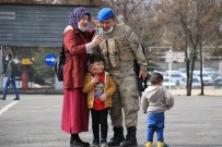 Suriye'den Yurda Dönen Komandolar, Aileleriyle Buluştu Duygusal Anlar Yaşandı