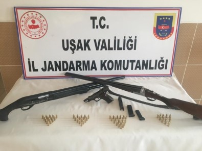 Uşak'ta Silah Kaçakçısı 2 Şüpheli Gözaltına Alındı