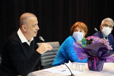 Başkan İlgezdi, Ataşehirli Muhtarlarla Bir Araya Geldi