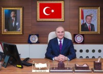 Başkan Özlü '100 Yıldır Bağımsızlığın Simgesi'