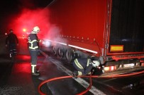 Bolu'da Seyir Halindeki Tırın Lastikleri Yandı