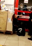 Hamile Yalanıyla Marketten Hırsızlık Yaparken Yakalanan 2 Kadın Gözaltına Alındı Haberi