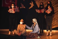 Kuşadası'nda 12 Mart Kutlandı