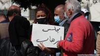 Lübnan'da Binlerce Kişi Ülkedeki Siyasi Ve Ekonomik Krizi Protesto Etti