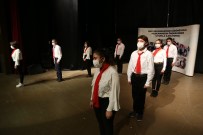 UYUM'lu Öğrenciler Duygulandırdı