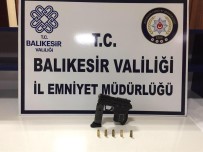 Balıkesir'de Polis 20 Aranan Şahsı Yakaladı Haberi