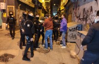 Beyoğlu'nda Parti Yapılan Mekana Polis Baskını