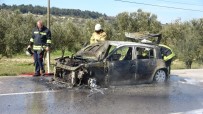 Çanakkale'de Alev Alev Yanan Araç Küle Döndü