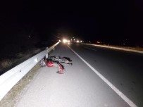 Otomobil İle Motosiklet Çarpıştı Açıklaması 1 Ölü, 1 Yaralı