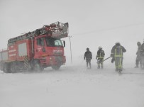 Van'da Etkili Olan Kar Yağışı Kazaları Beraberinde Getirdi