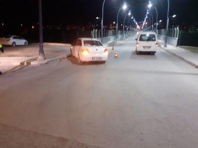 Karabük'te 3 Aracın Karıştığı Kazada 2 Kişi Yaralandı