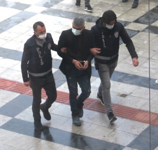 Evde Tartıştığı Arkadaşını Başından Vurarak Öldürdü